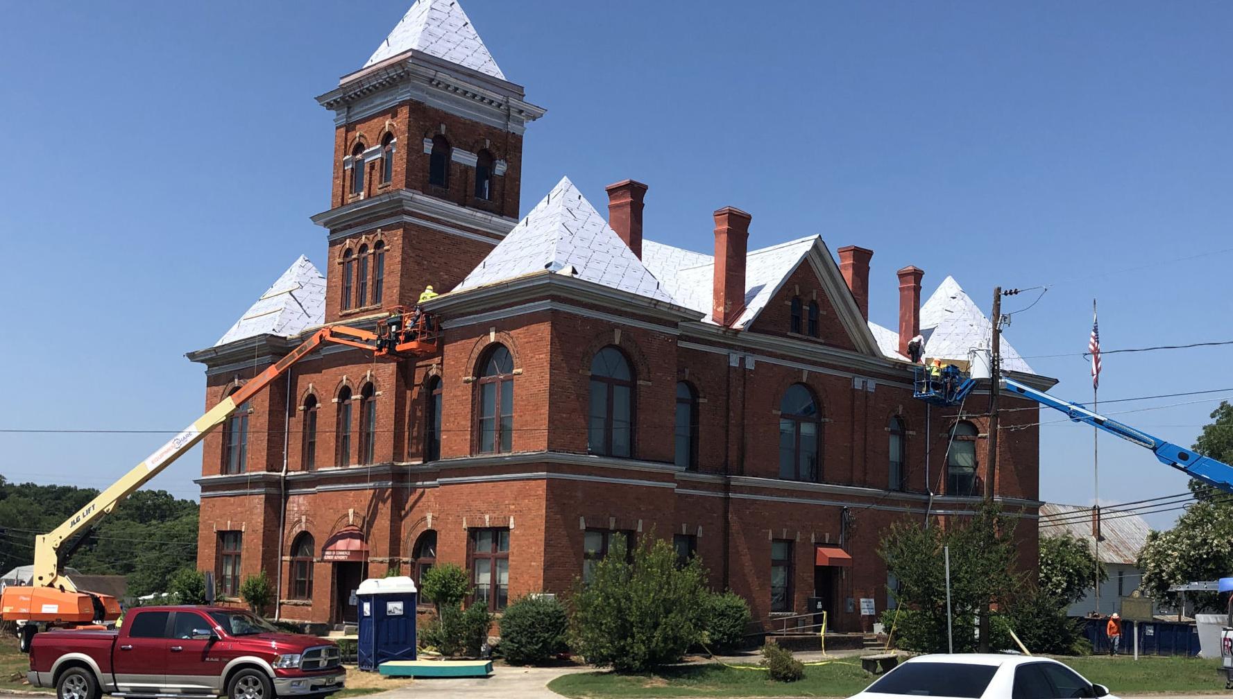 Courthouse roof being replaced